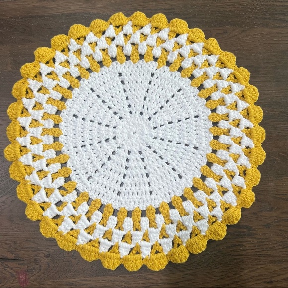 Set of 6 White/Bamboo Crochet Placemats - Picture 5 of 13